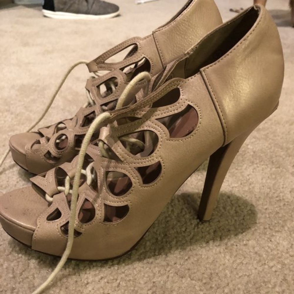 Tan heels